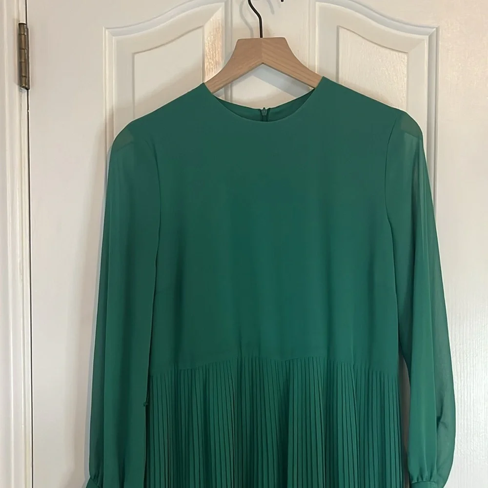 Zara Emerald Green Long-Sleeve Pleated Jumpsuit with Belt - Picture 5 of 12